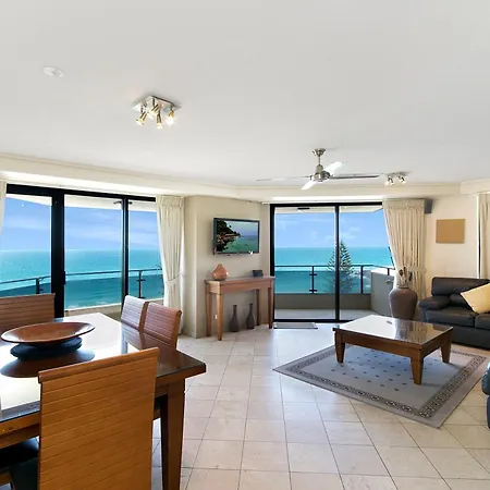 Clubb Coolum Beach Resort Sunshine Coast Exterior photo